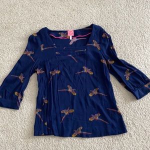 Women’s dress shirt